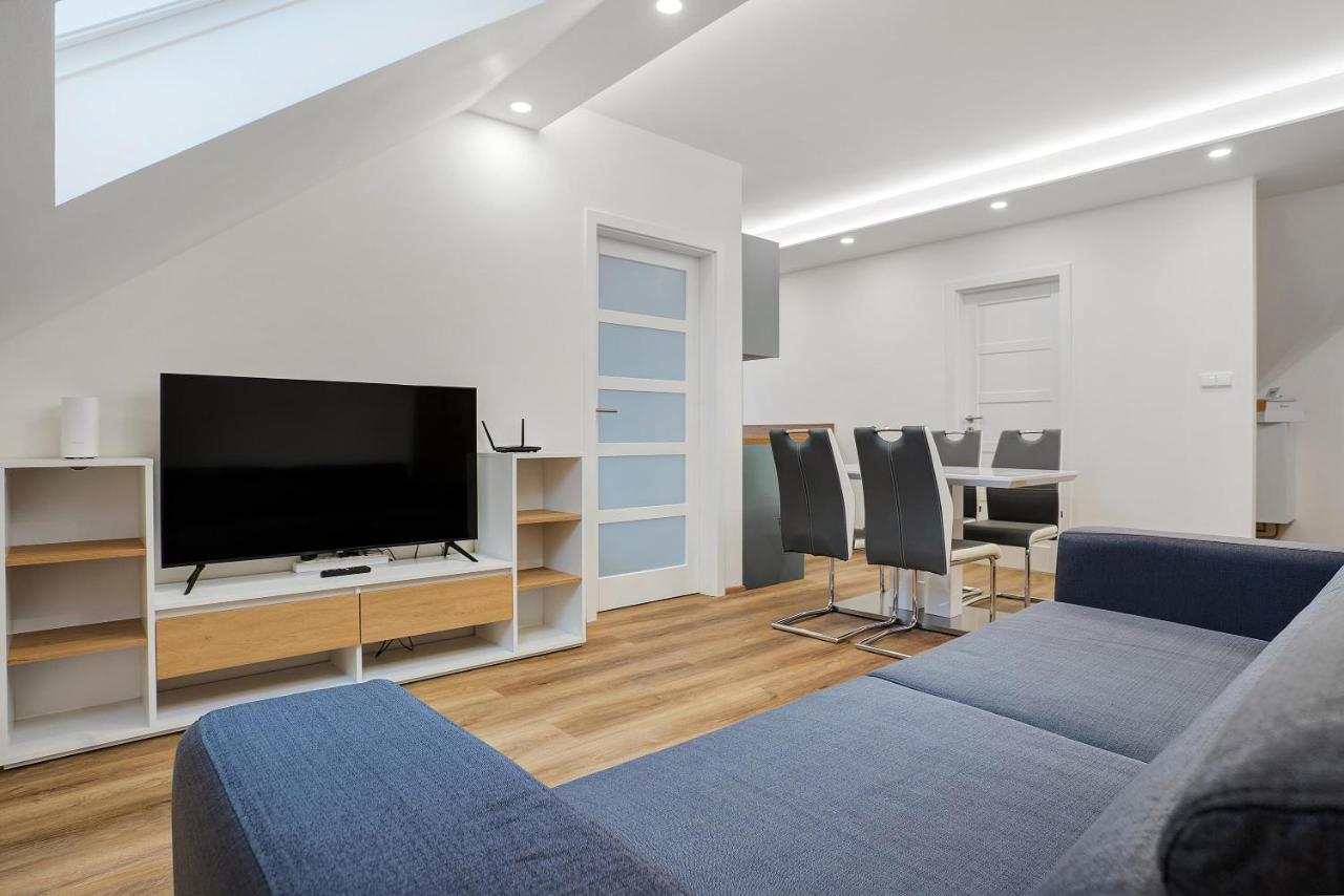 Rezidence Apartment *