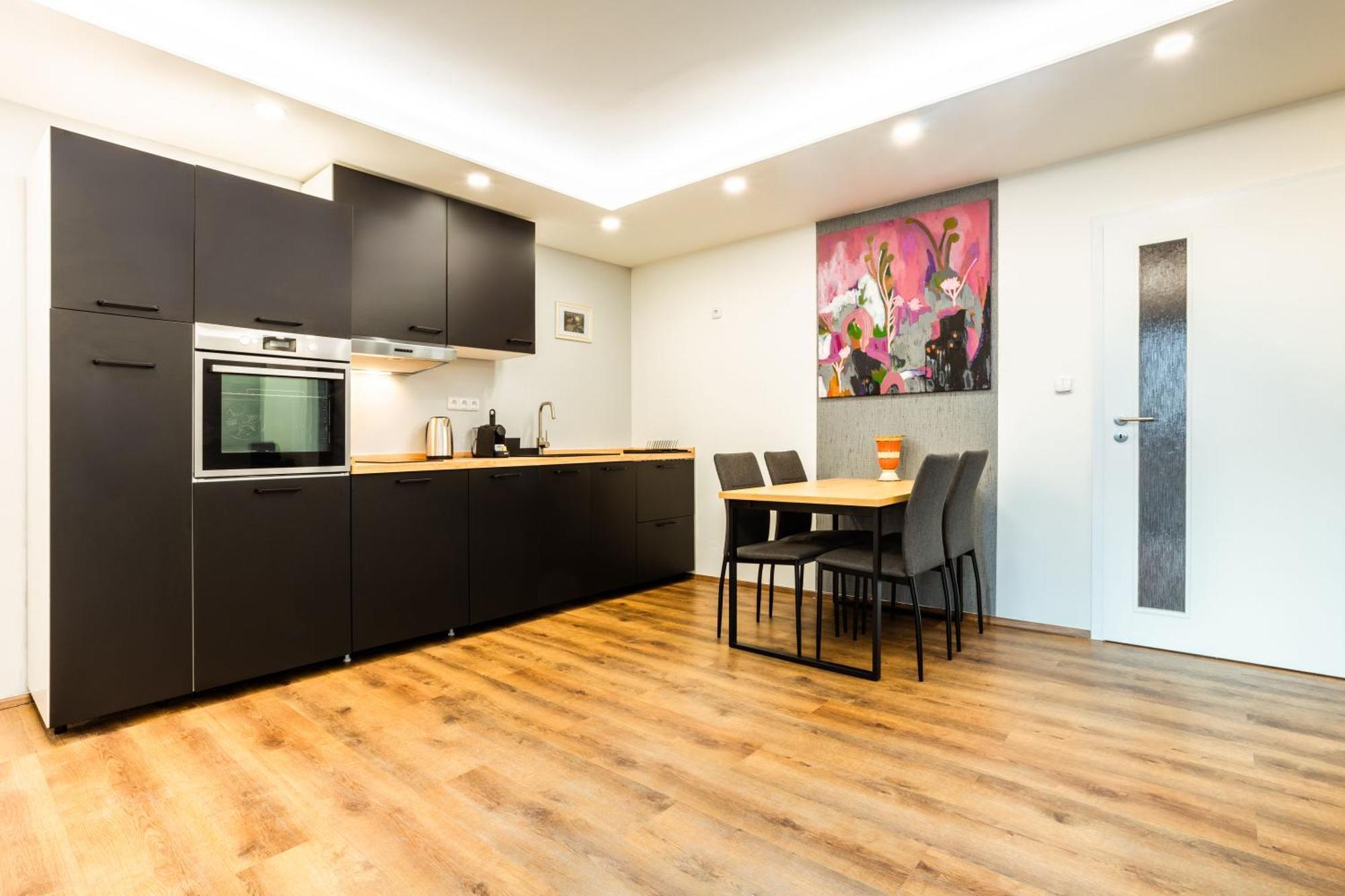 Rezidence Apartment *